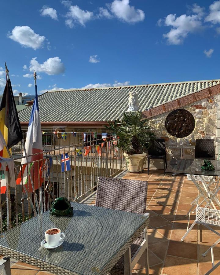 Cassiodoro Suite B&B Marina di Davoli Bagian luar foto