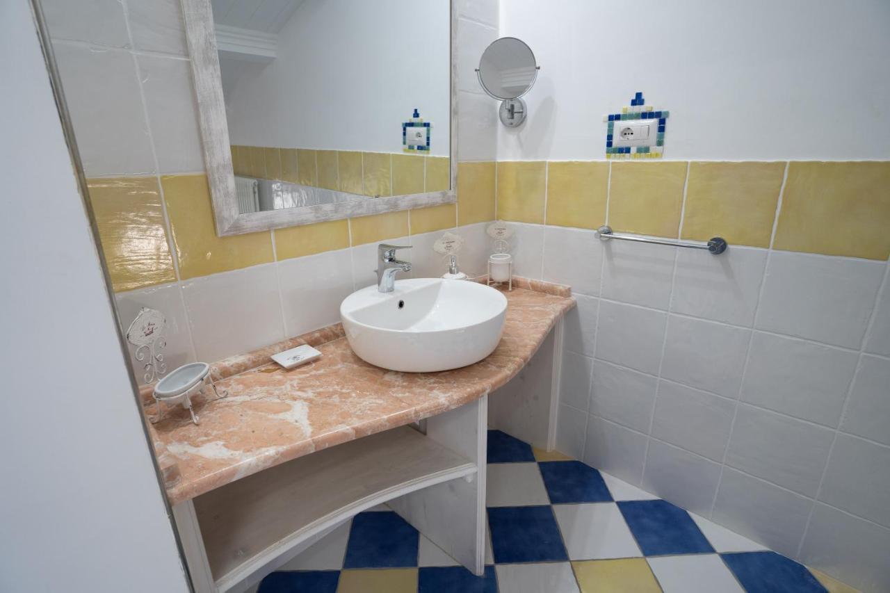 Cassiodoro Suite B&B Marina di Davoli Bagian luar foto