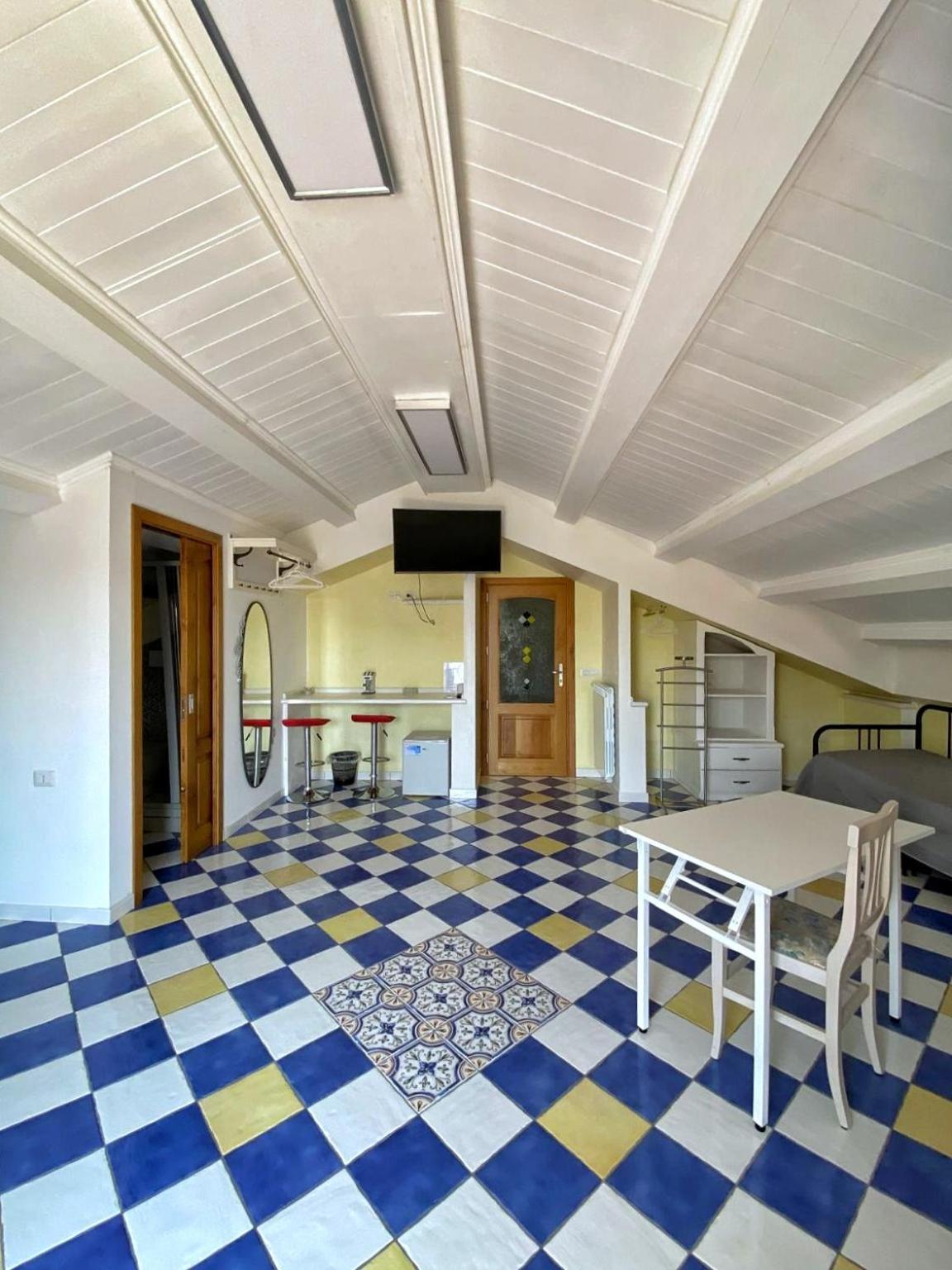 Cassiodoro Suite B&B Marina di Davoli Ruang foto